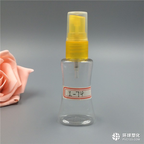 廠(chǎng)家供應(yīng)25ml噴瓶 PET化妝品瓶子 噴霧瓶 套裝瓶